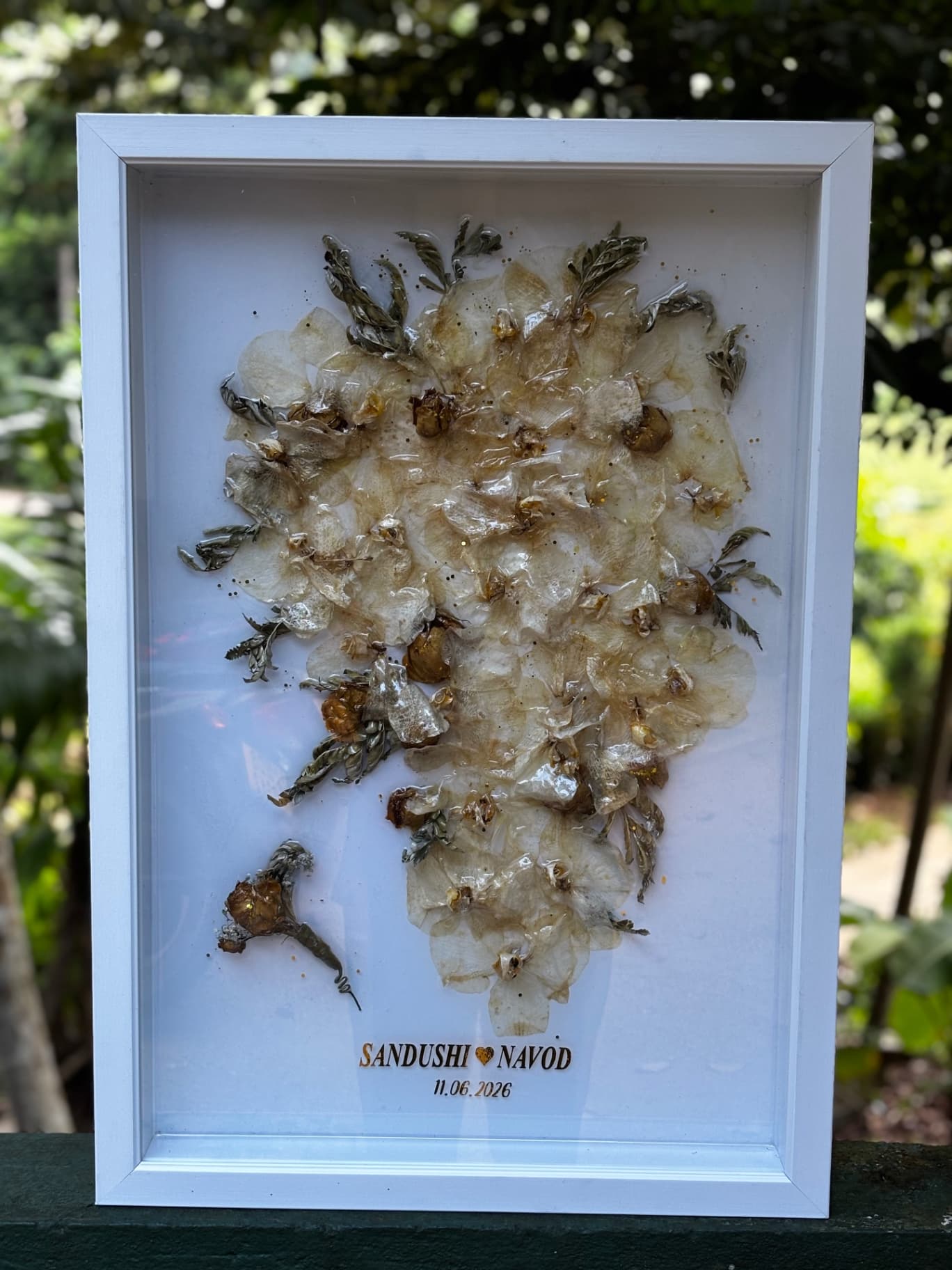 Glass frame preservation 